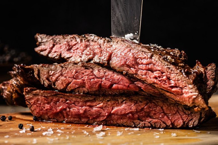 Bavette de bœuf grillée au Kamado