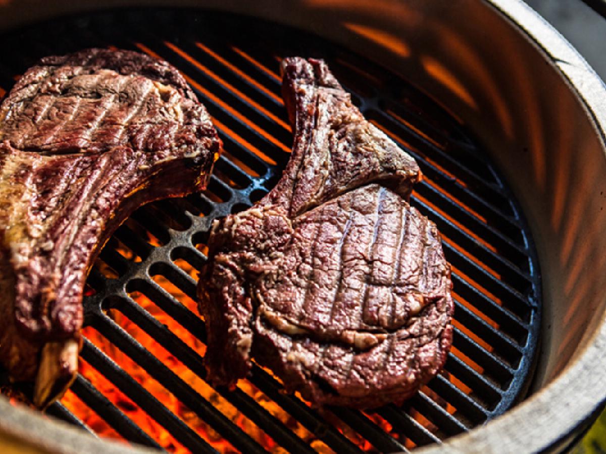 Côte de Bœuf au Kamado